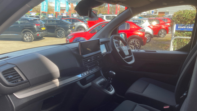 Peugeot Expert M Diesel 2.2 BlueHDi 150 Professional Van